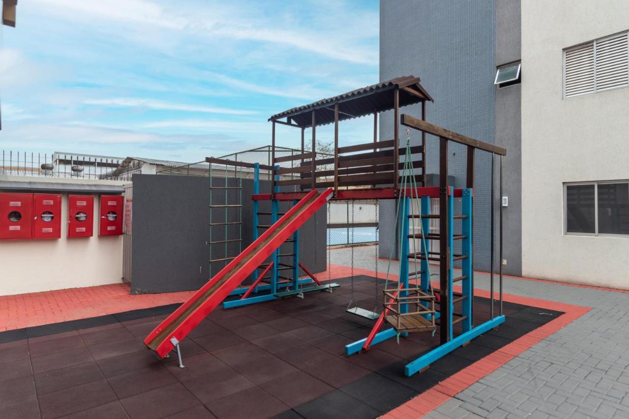 Family Space Curitiba/Vaga De Garagem Gratis Dış mekan fotoğraf